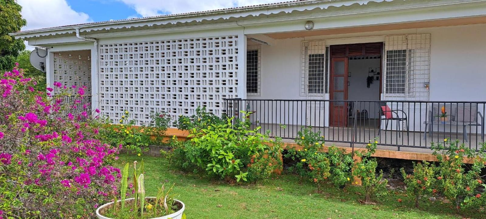 Kaz A Faup Villa Grand-Bourg Kültér fotó